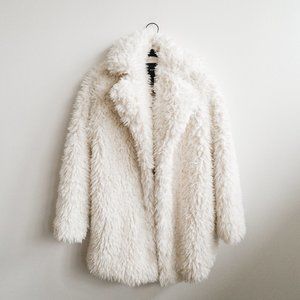 White Oversized Furry Coat Size L